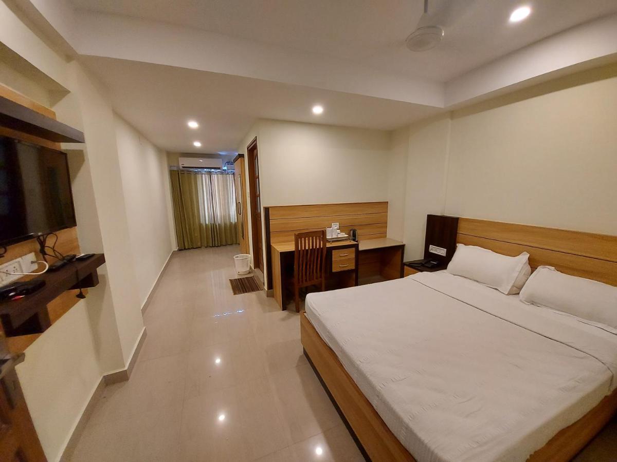 Hotel Sree Gokulam Apartments Guruvāyūr 외부 사진
