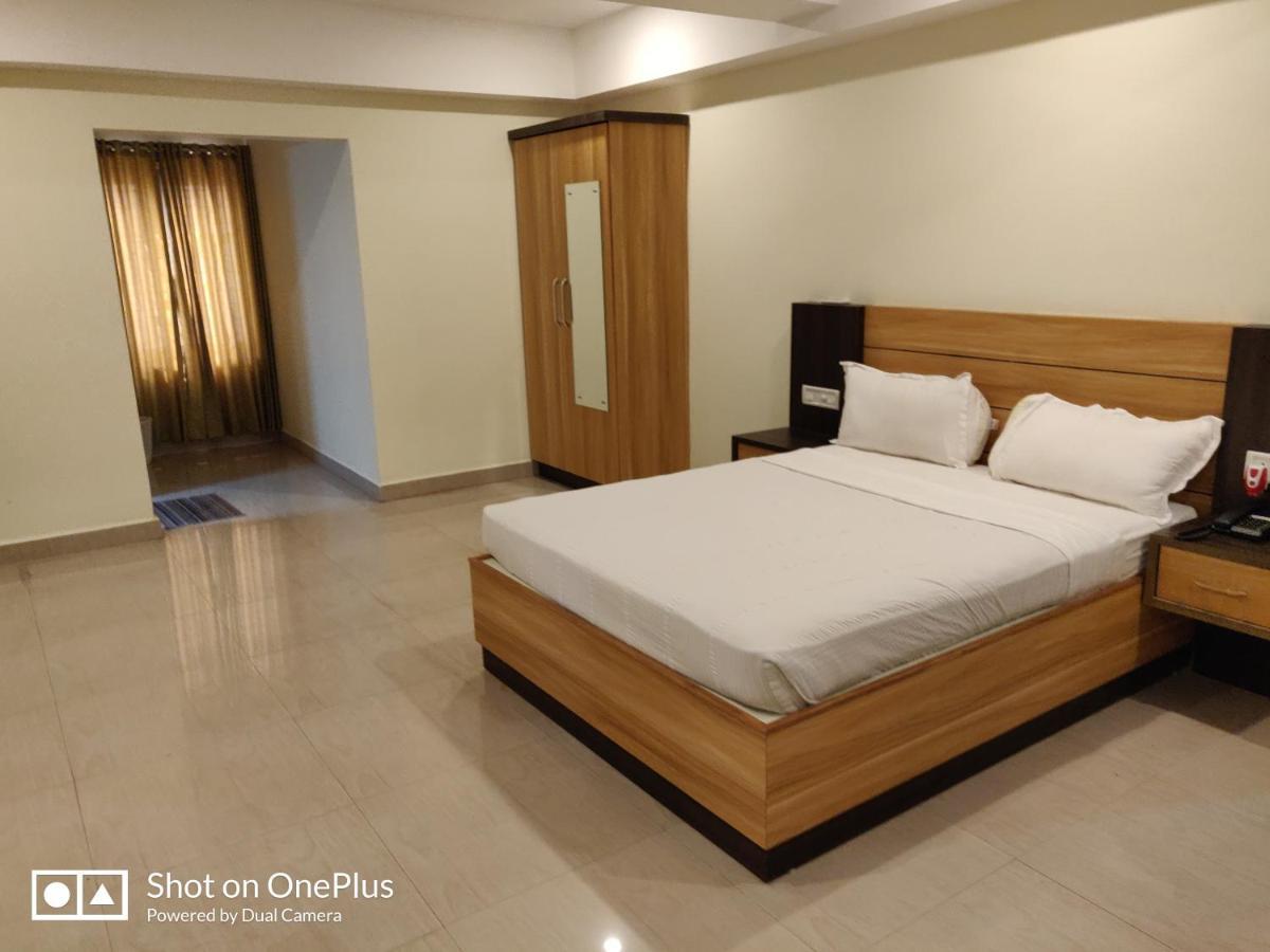 Hotel Sree Gokulam Apartments Guruvāyūr 외부 사진