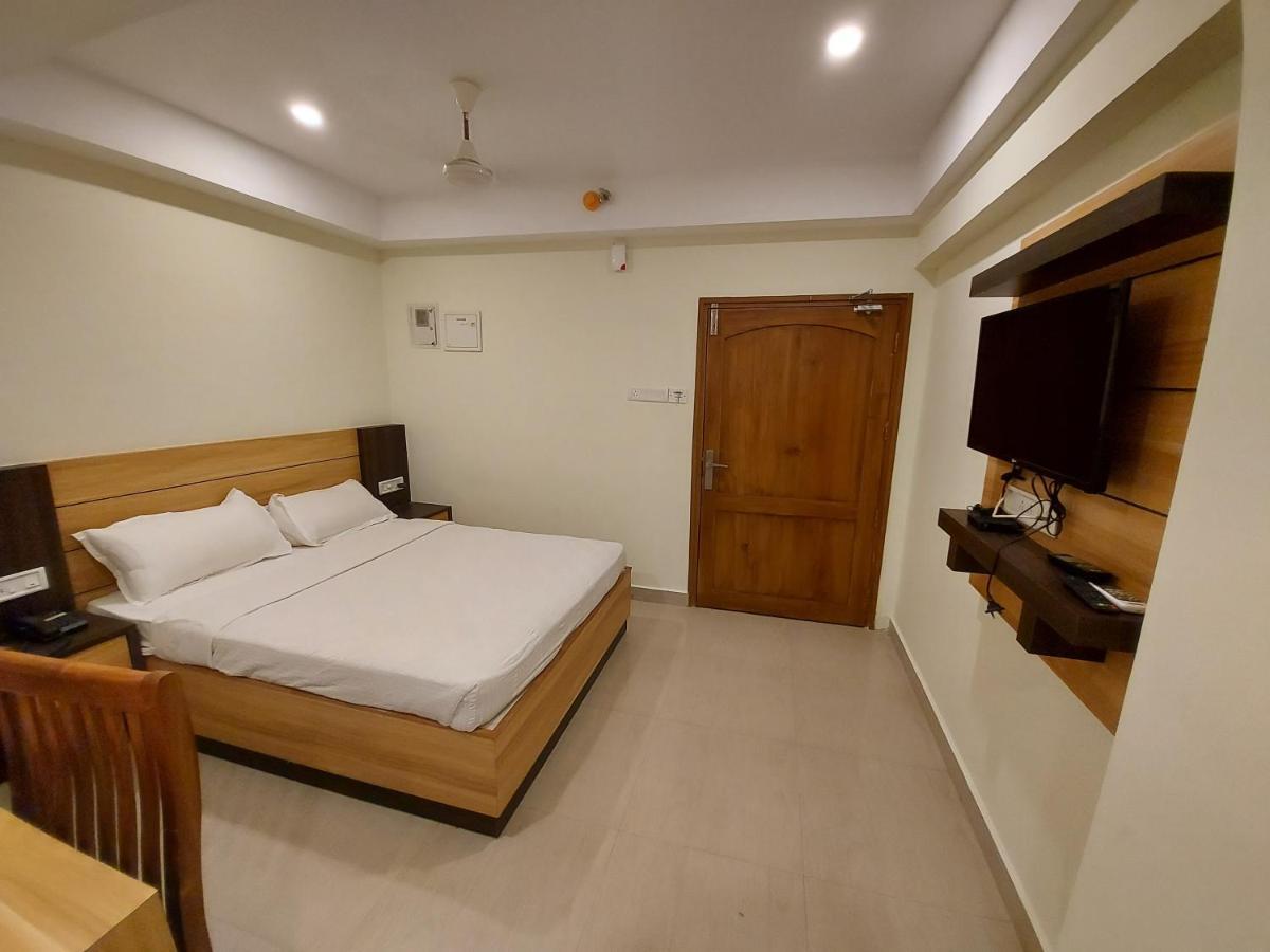 Hotel Sree Gokulam Apartments Guruvāyūr 외부 사진